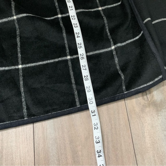 Old Navy wool blend plaid poncho top black white size XL-XXL - Picture 5 of 6